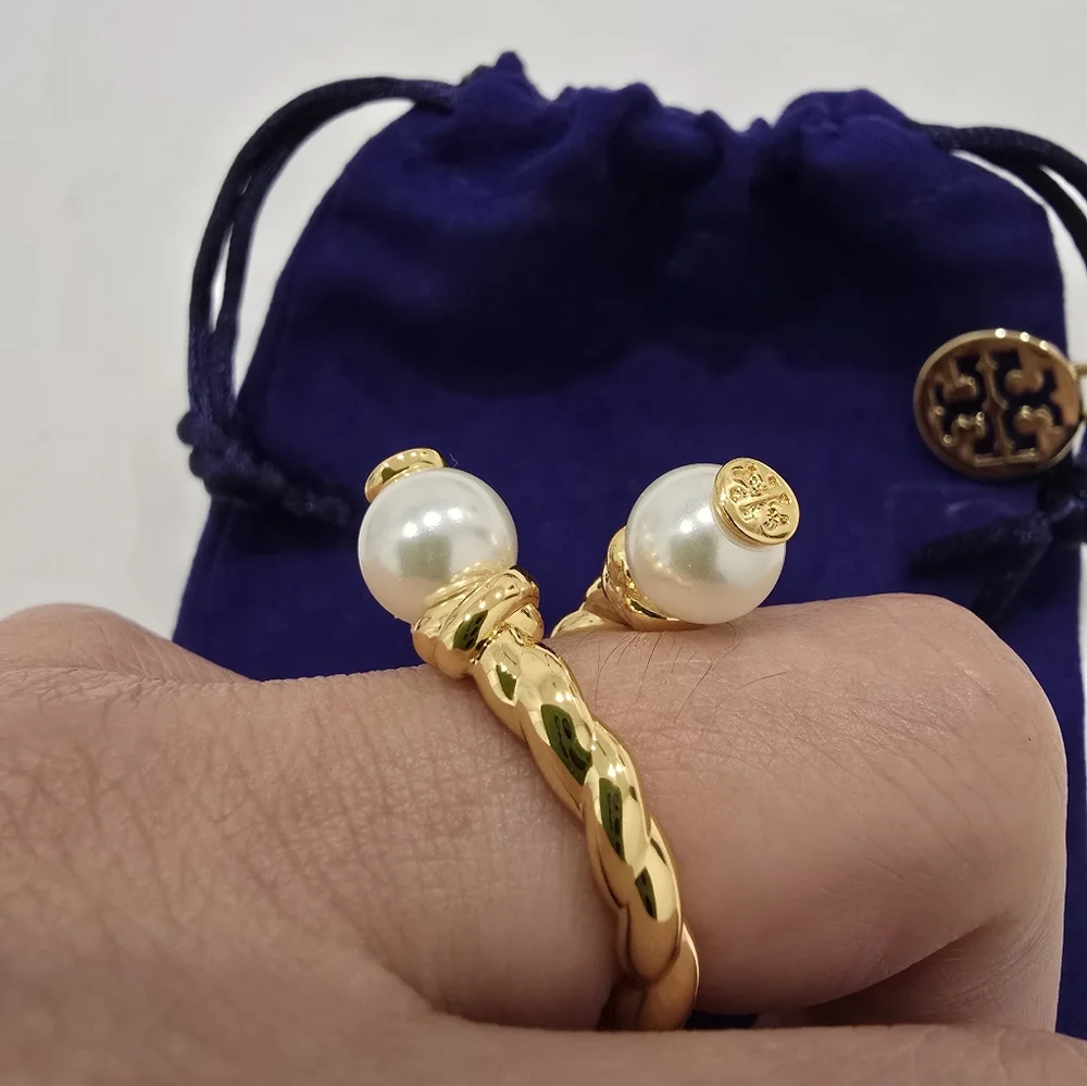 Tory Burch Twisted Pearl Ring Size 6